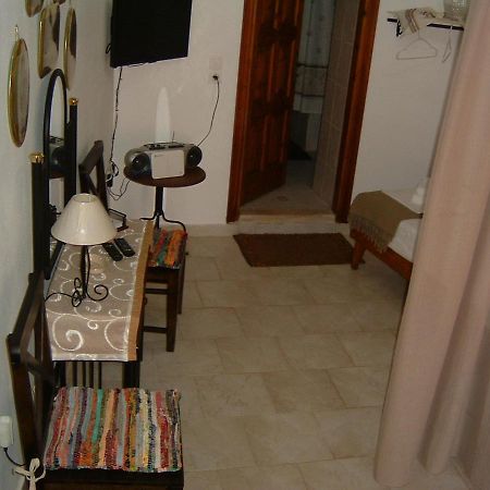 Yiayia'S Home Chalki Town المظهر الخارجي الصورة