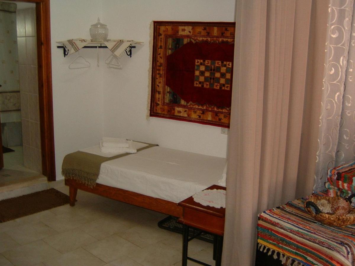 Yiayia'S Home Chalki Town المظهر الخارجي الصورة