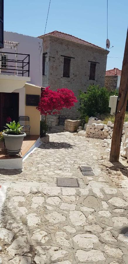 Yiayia'S Home Chalki Town المظهر الخارجي الصورة