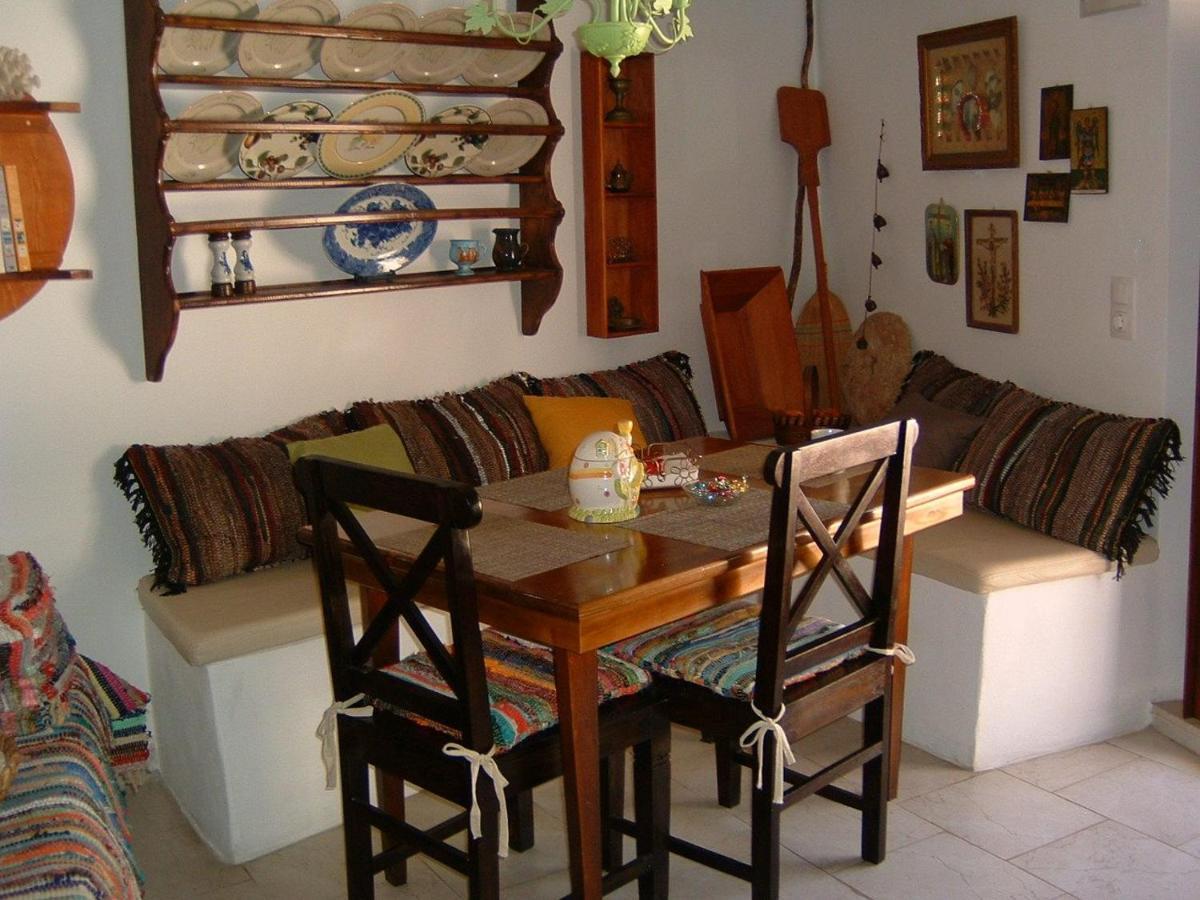 Yiayia'S Home Chalki Town المظهر الخارجي الصورة