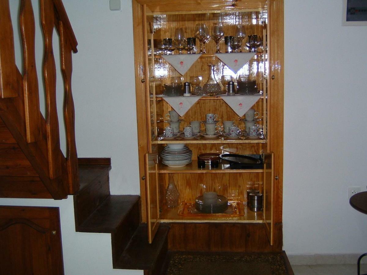 Yiayia'S Home Chalki Town المظهر الخارجي الصورة
